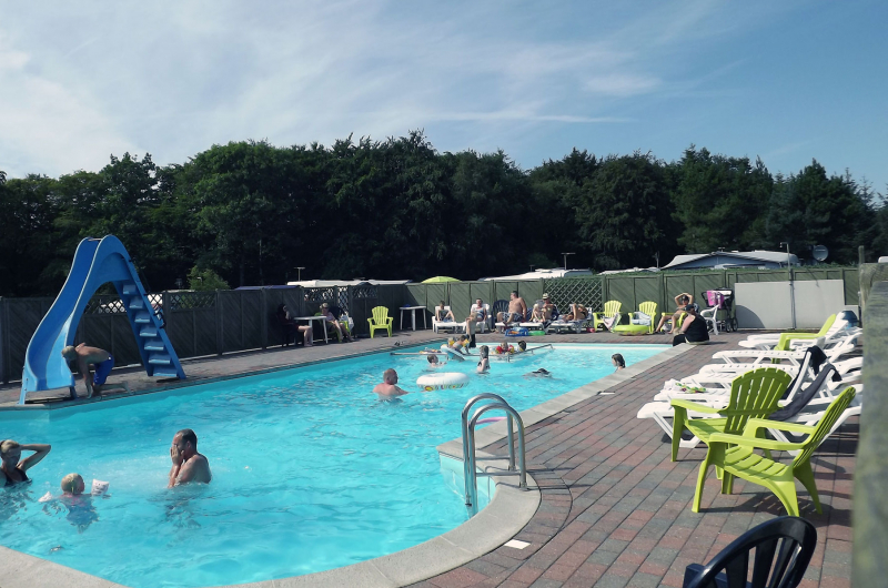 Här finns uppvärmd pool!